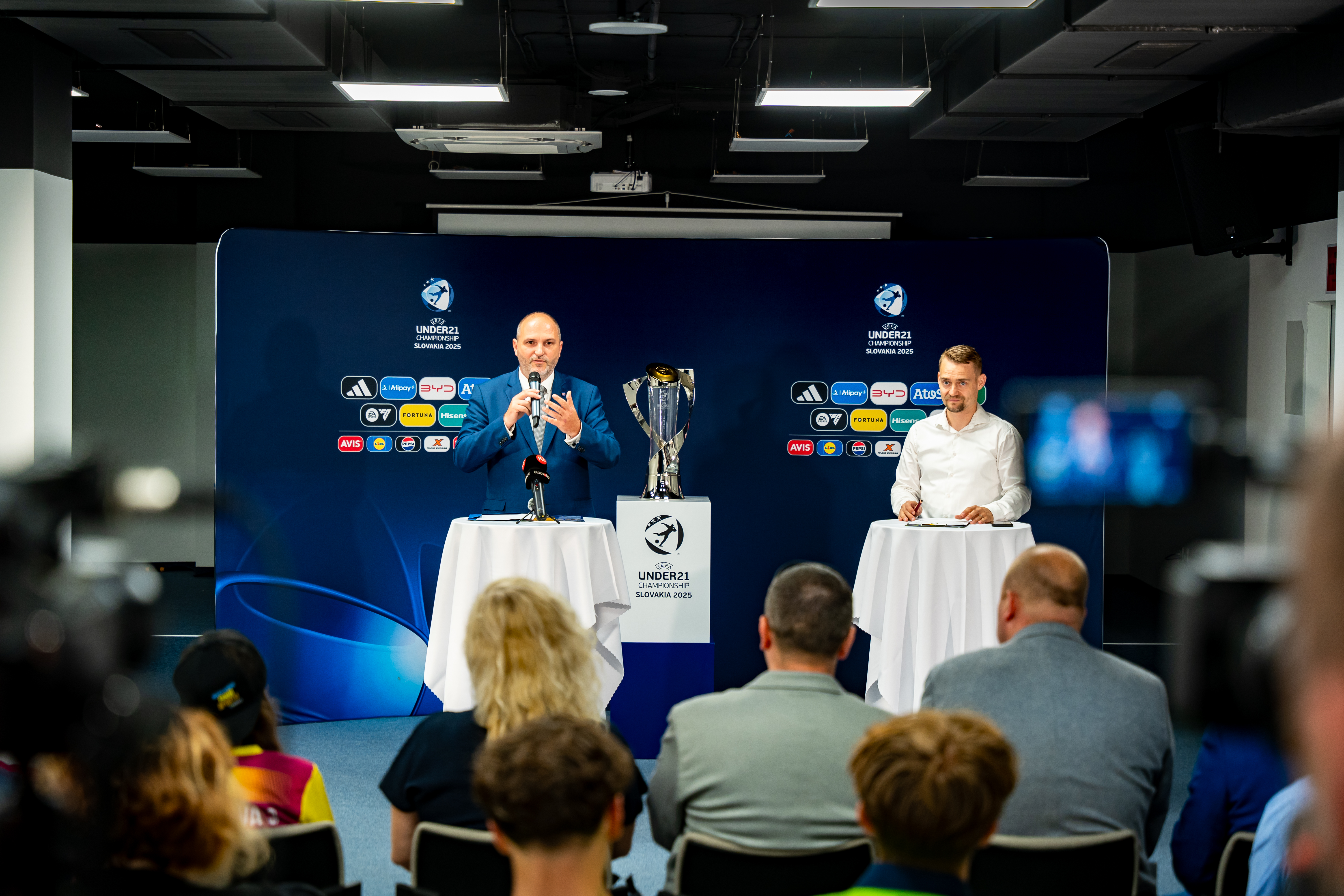 Tlacovy brifing - o pripravach sampionatu UEFA-6